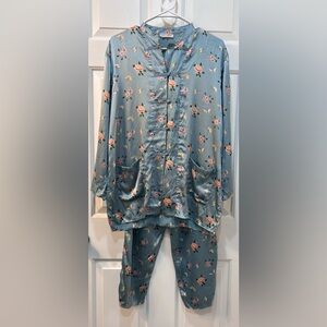Past Times 100% Washable Silk Pajamas Women Size L Pj's Floral Butterfly Asian